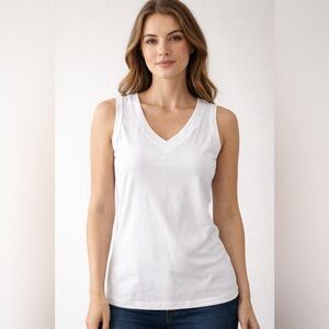 NWOT Automet White V-Neck Tank Top Size Small | Sleeveless Basic Layering Top